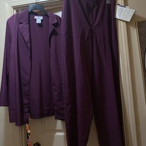 Suit set, Top XL, bottom L, sold together